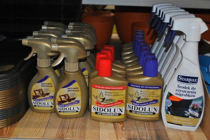 zdobimy-groby-swoich-bliskich-foto-49003