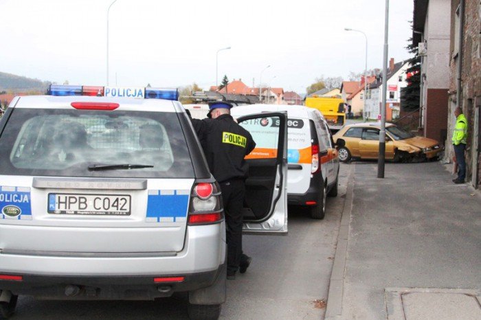 zderzenie-audi-z-fiatem-i-chryslera-z-passatem-foto-49056