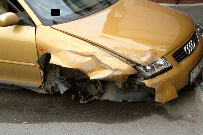 zderzenie-audi-z-fiatem-i-chryslera-z-passatem-foto-49056