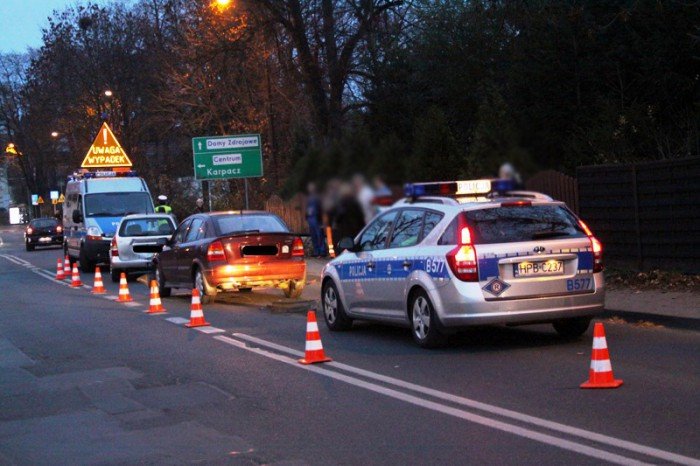zderzenie-nieopodal-netto-w-cieplicach-foto-49064