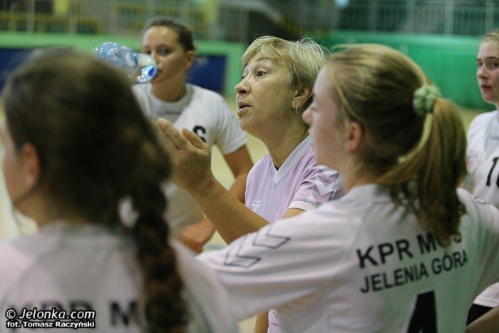 modziczki-kpr-ii-nie-sprostay-legniczankom-foto-49078