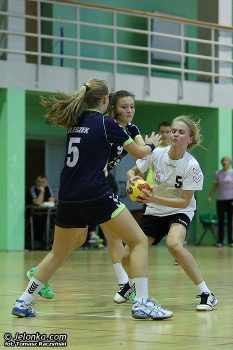 modziczki-kpr-ii-nie-sprostay-legniczankom-foto-49078