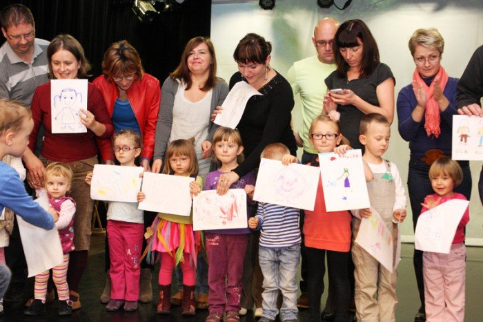 skrzaty-bajecznie-bawiy-sie-z-dziecmi-w-muflonie-foto-49108