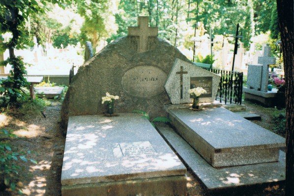 najstarsze-cmentarze-obecnej-jeleniej-gory-foto-49183