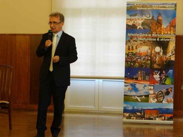 debatowali-o-usuwaniu-barier-w-naszym-miescie-foto-49226
