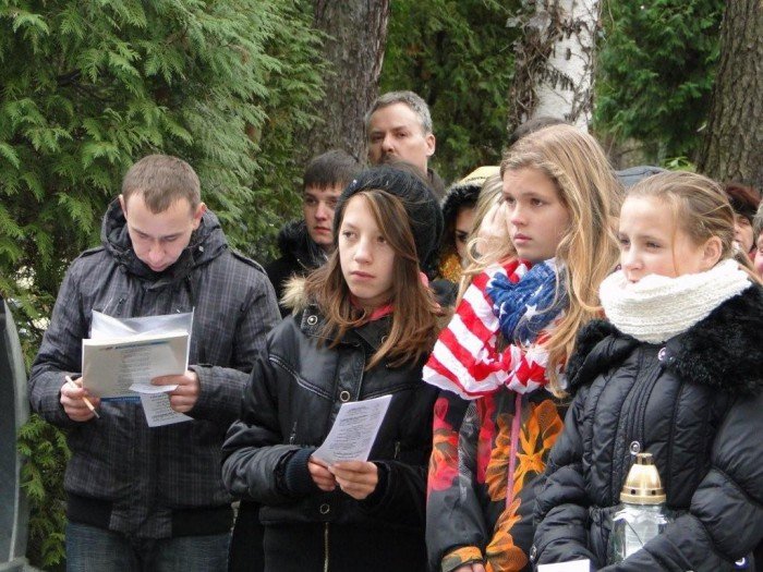 modlitwa-za-nauczycieli-i-uczniow-ktorzy-odeszli-foto-49237