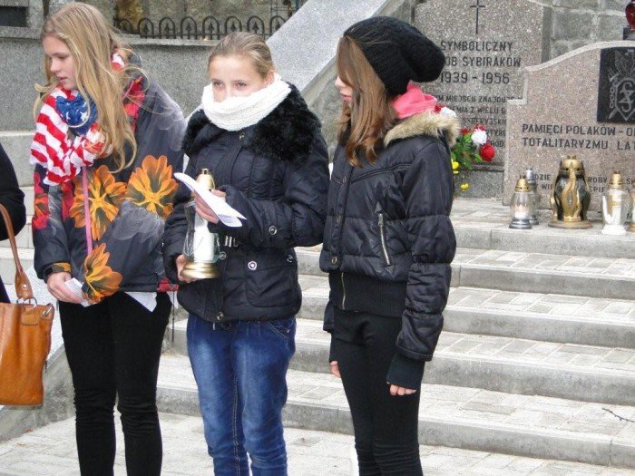 modlitwa-za-nauczycieli-i-uczniow-ktorzy-odeszli-foto-49237