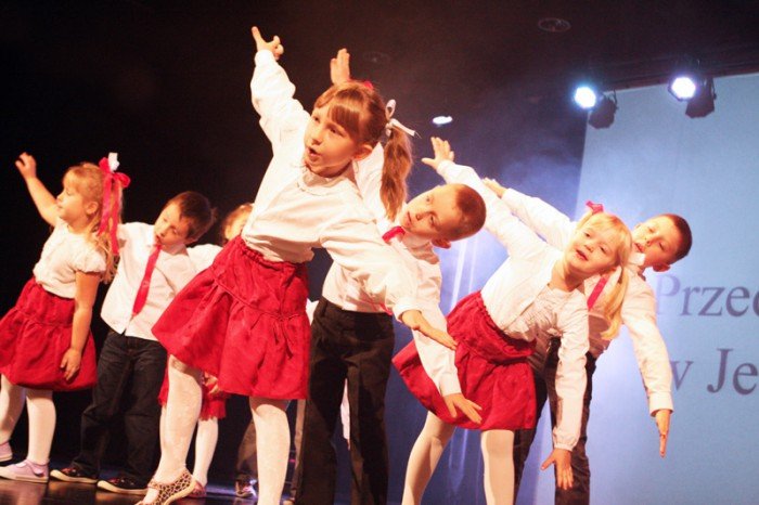 przedszkolaki-wyspieway-miosc-do-ojczyzny-foto-49261