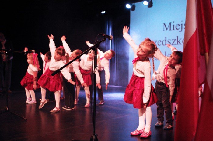 przedszkolaki-wyspieway-miosc-do-ojczyzny-foto-49261