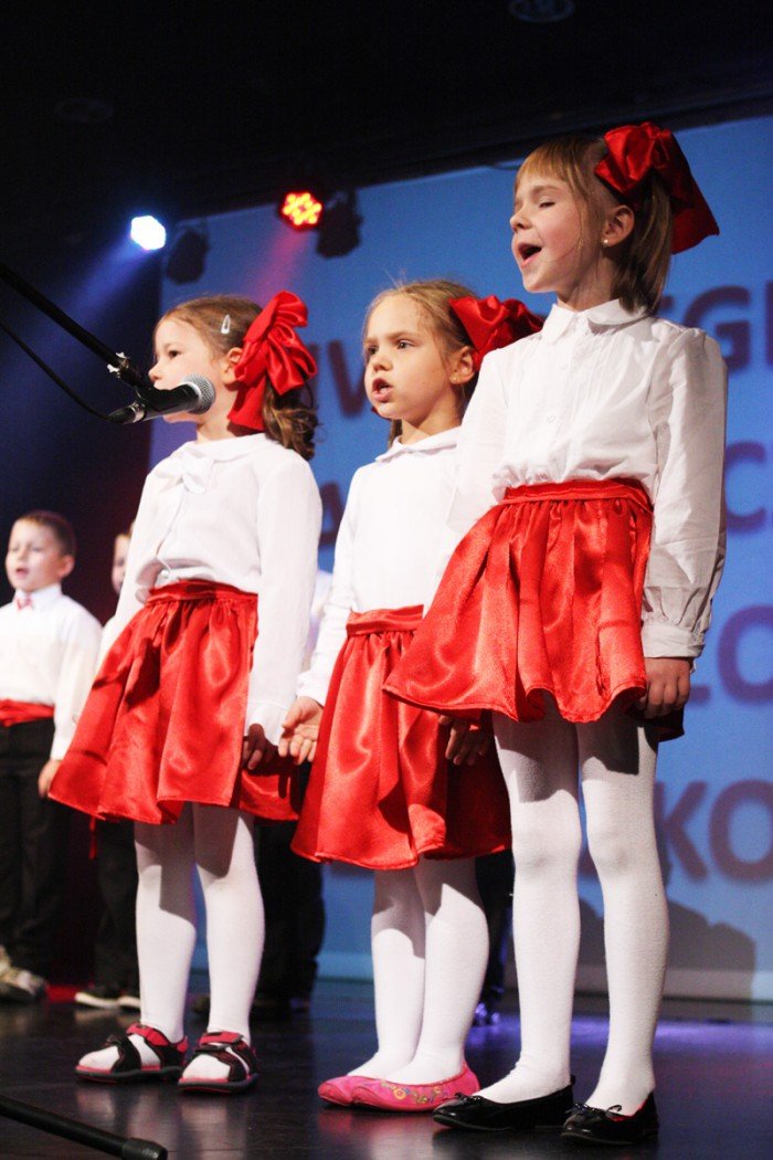 przedszkolaki-wyspieway-miosc-do-ojczyzny-foto-49261