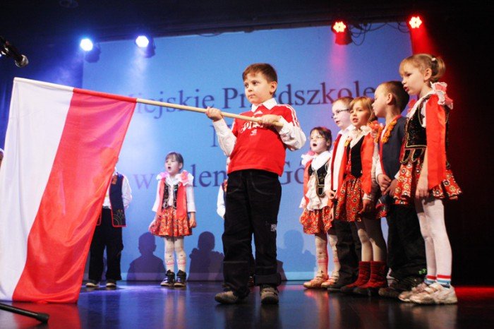przedszkolaki-wyspieway-miosc-do-ojczyzny-foto-49261