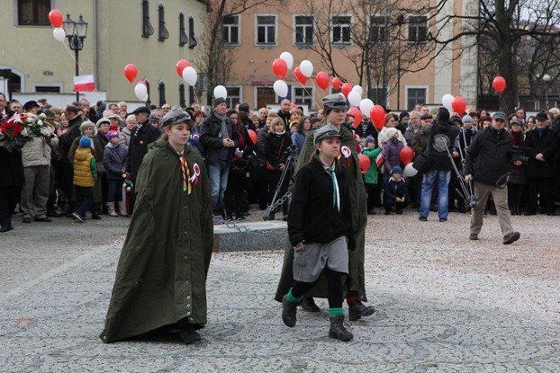 dzisiaj-jeleniogorzanie-jednoczyli-sie-foto-49292