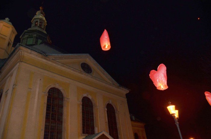 poszyboway-w-niebo-lampiony-z-zyczeniami-dla-polski-foto-49313