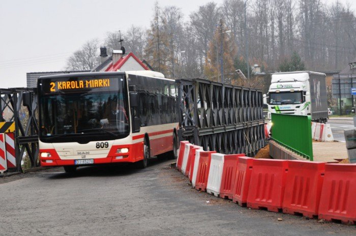 most-na-trojce-w-maciejowej-otwarty-foto-49368