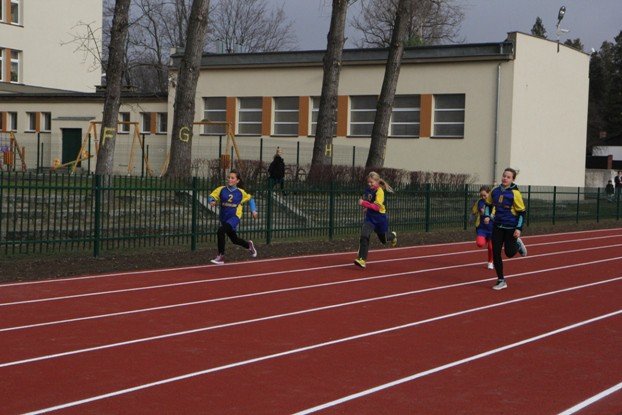 podstawowka-nr-3-ma-piekny-kompleks-sportowy-foto-49369