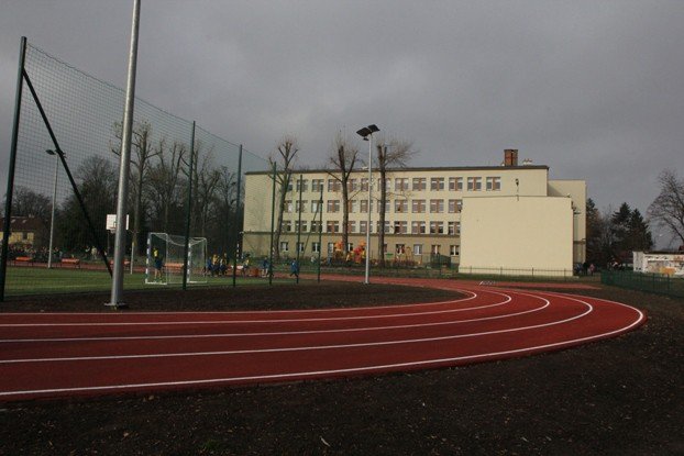 podstawowka-nr-3-ma-piekny-kompleks-sportowy-foto-49369