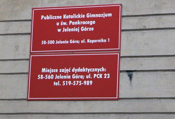 jezuici-w-jeleniej-gorze-prowadzili-kolegium-budynek-zosta-foto-49397