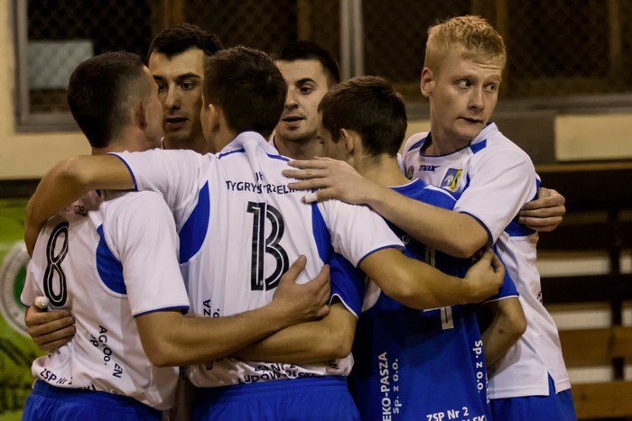 olimpia-poskromia-tygrysy-foto-49409