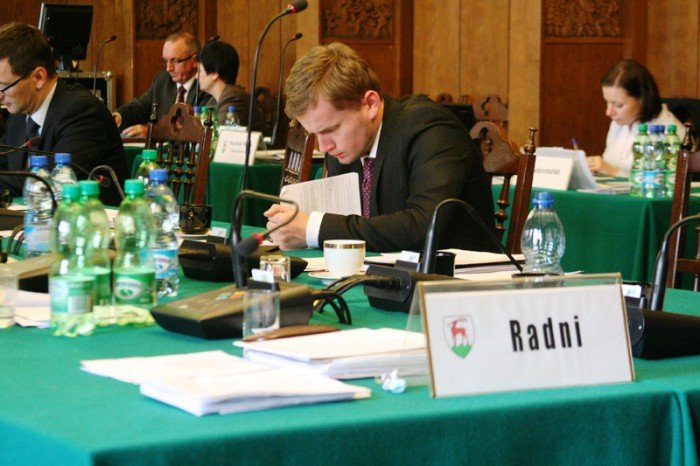 po-burzliwej-debacie-jest-karta-duzej-rodziny-foto-49447