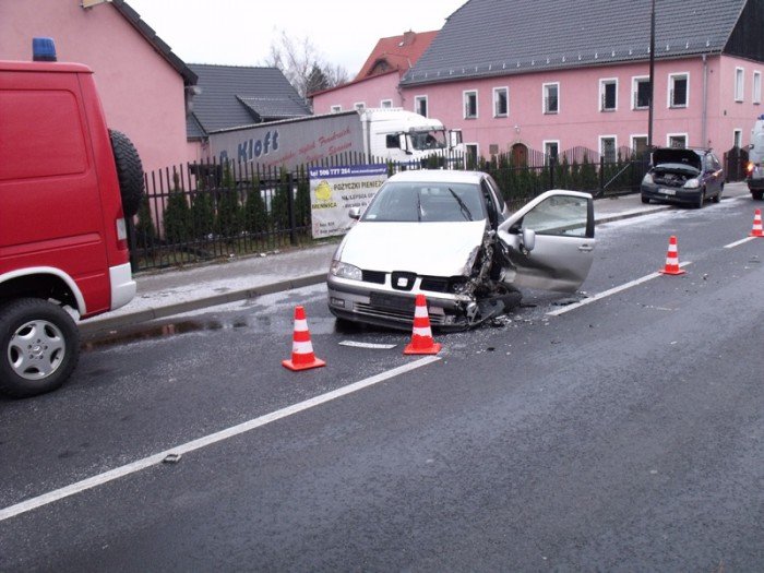 zderzenie-seata-z-wozem-strazackim-foto-49517
