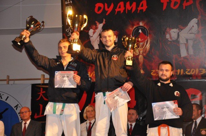 zota-jeleniogorska-druzyna-oyama-karate-foto-49542
