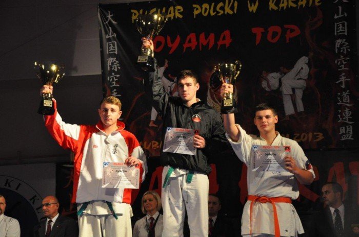 zota-jeleniogorska-druzyna-oyama-karate-foto-49542