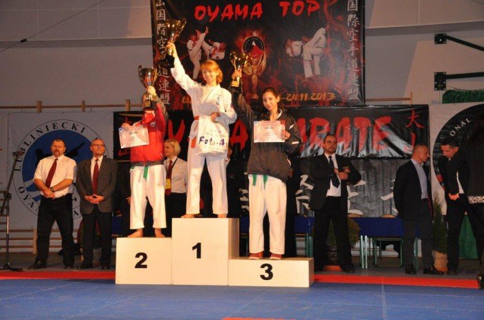zota-jeleniogorska-druzyna-oyama-karate-foto-49542