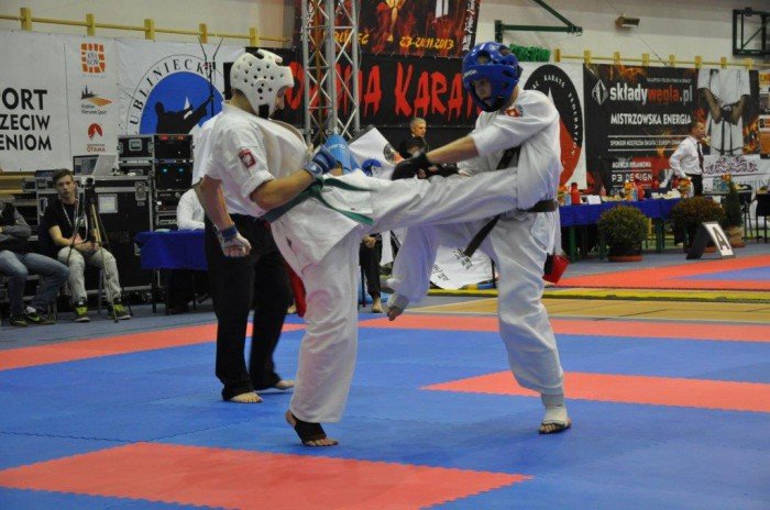 zota-jeleniogorska-druzyna-oyama-karate-foto-49542