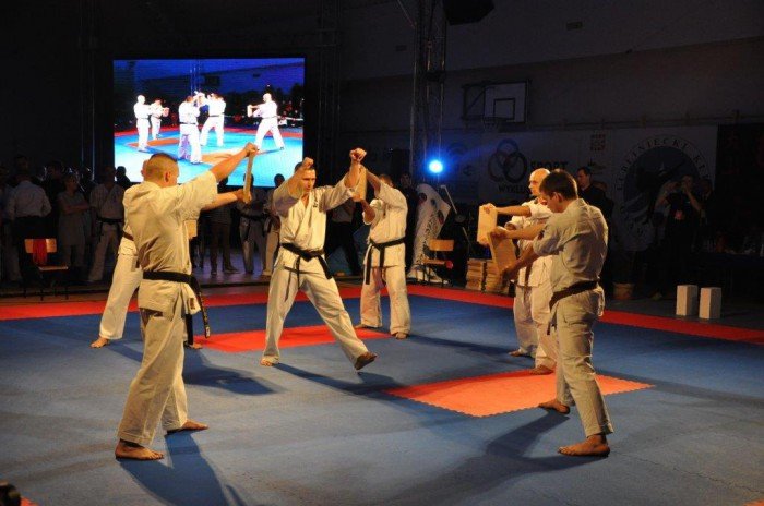zota-jeleniogorska-druzyna-oyama-karate-foto-49542
