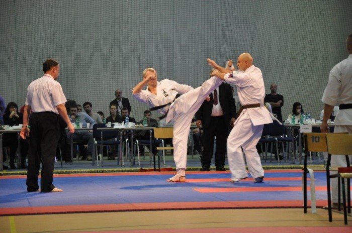 zota-jeleniogorska-druzyna-oyama-karate-foto-49542