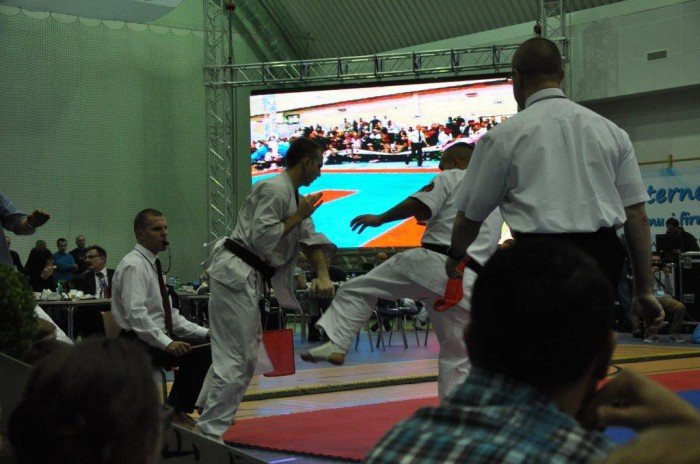 zota-jeleniogorska-druzyna-oyama-karate-foto-49542