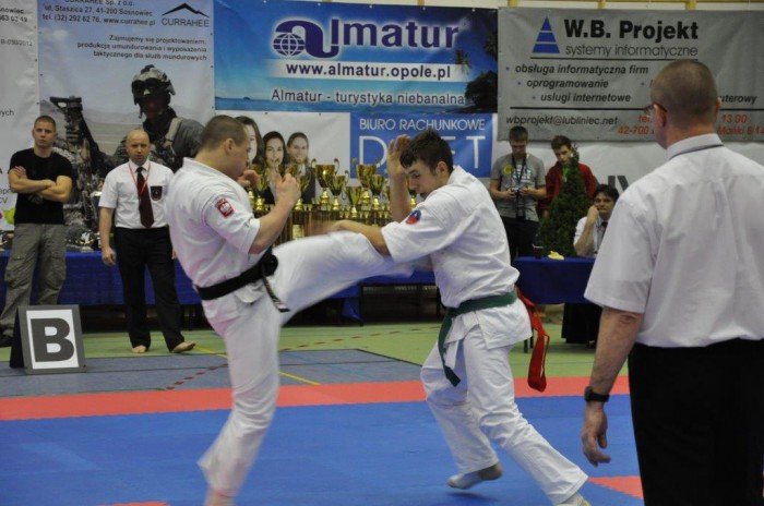 zota-jeleniogorska-druzyna-oyama-karate-foto-49542