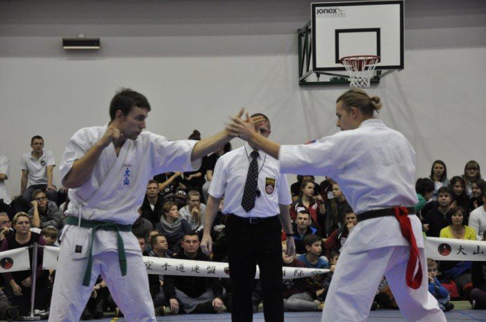 zota-jeleniogorska-druzyna-oyama-karate-foto-49542