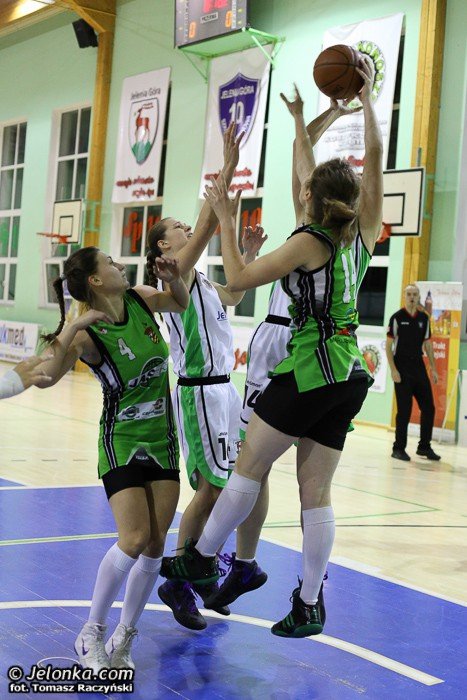 czarna-seria-zakonczona-zwyciestwo-karkonoszy-foto-49604