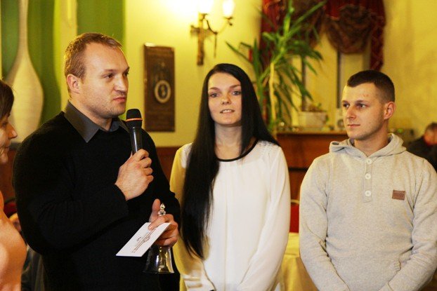 paszporty-empatii-i-krysztaowe-dzwonki-wreczone-foto-49669