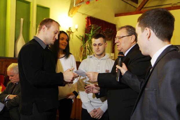 paszporty-empatii-i-krysztaowe-dzwonki-wreczone-foto-49669