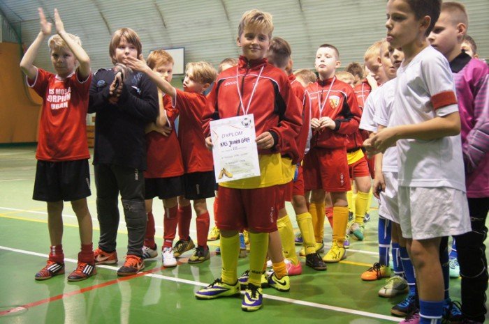 kks-na-najnizszym-stopniu-podium-w-lubaniu-foto-49677