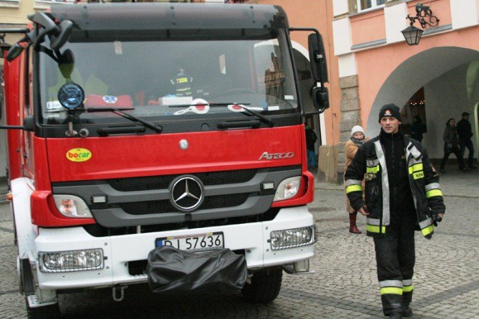 strazacy-z-osp-na-wiejskiej-maja-nowy-woz-foto-49682