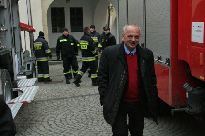 strazacy-z-osp-na-wiejskiej-maja-nowy-woz-foto-49682