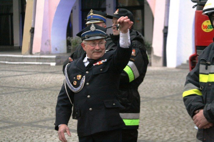 strazacy-z-osp-na-wiejskiej-maja-nowy-woz-foto-49682