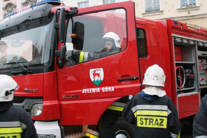 strazacy-z-osp-na-wiejskiej-maja-nowy-woz-foto-49682