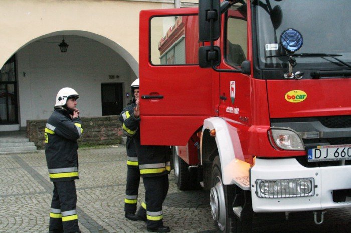 strazacy-z-osp-na-wiejskiej-maja-nowy-woz-foto-49682