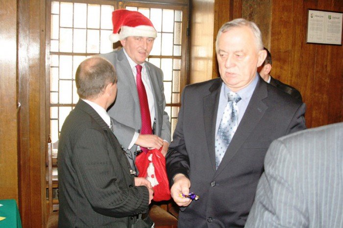 po-goracej-dyskusji-radni-obnizyli-opaty-za-smieci-foto-49697