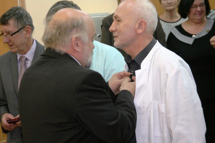oto-nasi-odznaczeni-za-zasugi-dla-ochrony-zdrowia-foto-49715