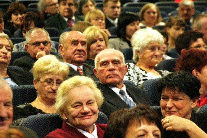 zasuzeni-dla-jeleniej-gory-odebrali-statuetki-foto-49725