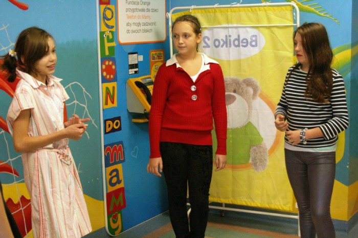 nalot-sw-mikoajow-na-jeleniogorski-szpital-foto-49732