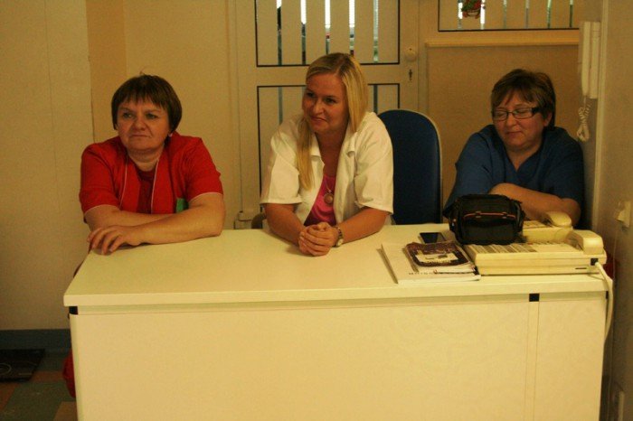 nalot-sw-mikoajow-na-jeleniogorski-szpital-foto-49732