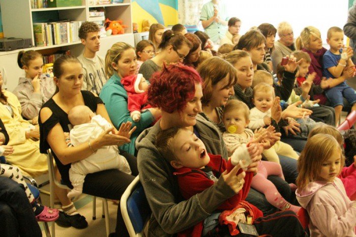nalot-sw-mikoajow-na-jeleniogorski-szpital-foto-49732