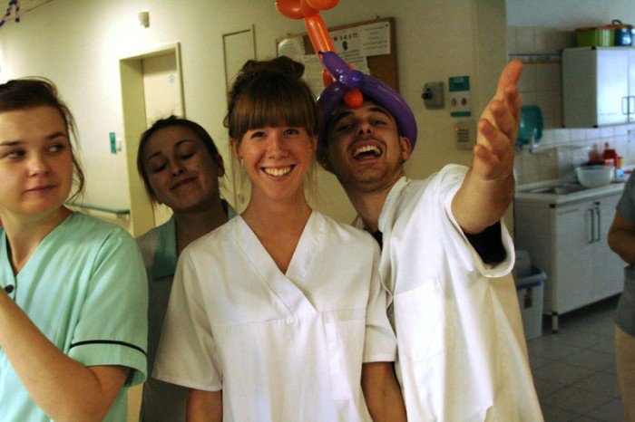 nalot-sw-mikoajow-na-jeleniogorski-szpital-foto-49732