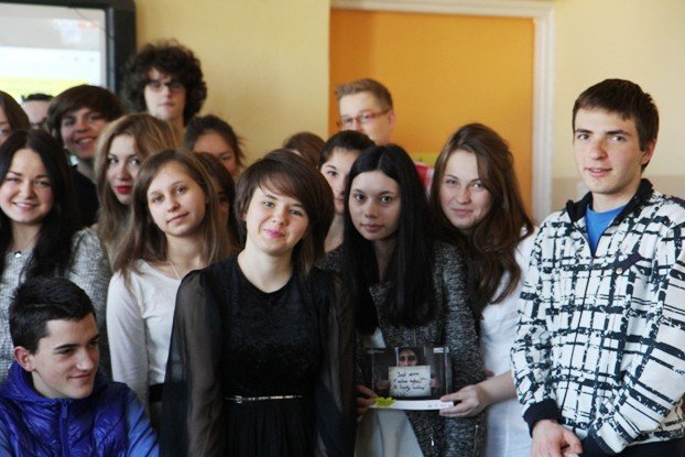 uczniowie-ii-lo-pisali-listy-na-rzecz-wolnosci-foto-49807